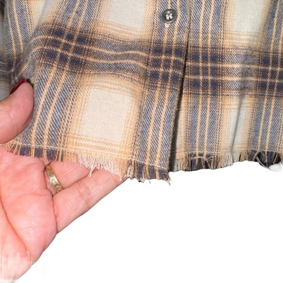 FADED ROSE CROP BROWN BEIGE & BLACK LONG SLEEVE BUTTON DOWN FLANNEL SIZE XL - Picture 5 of 17